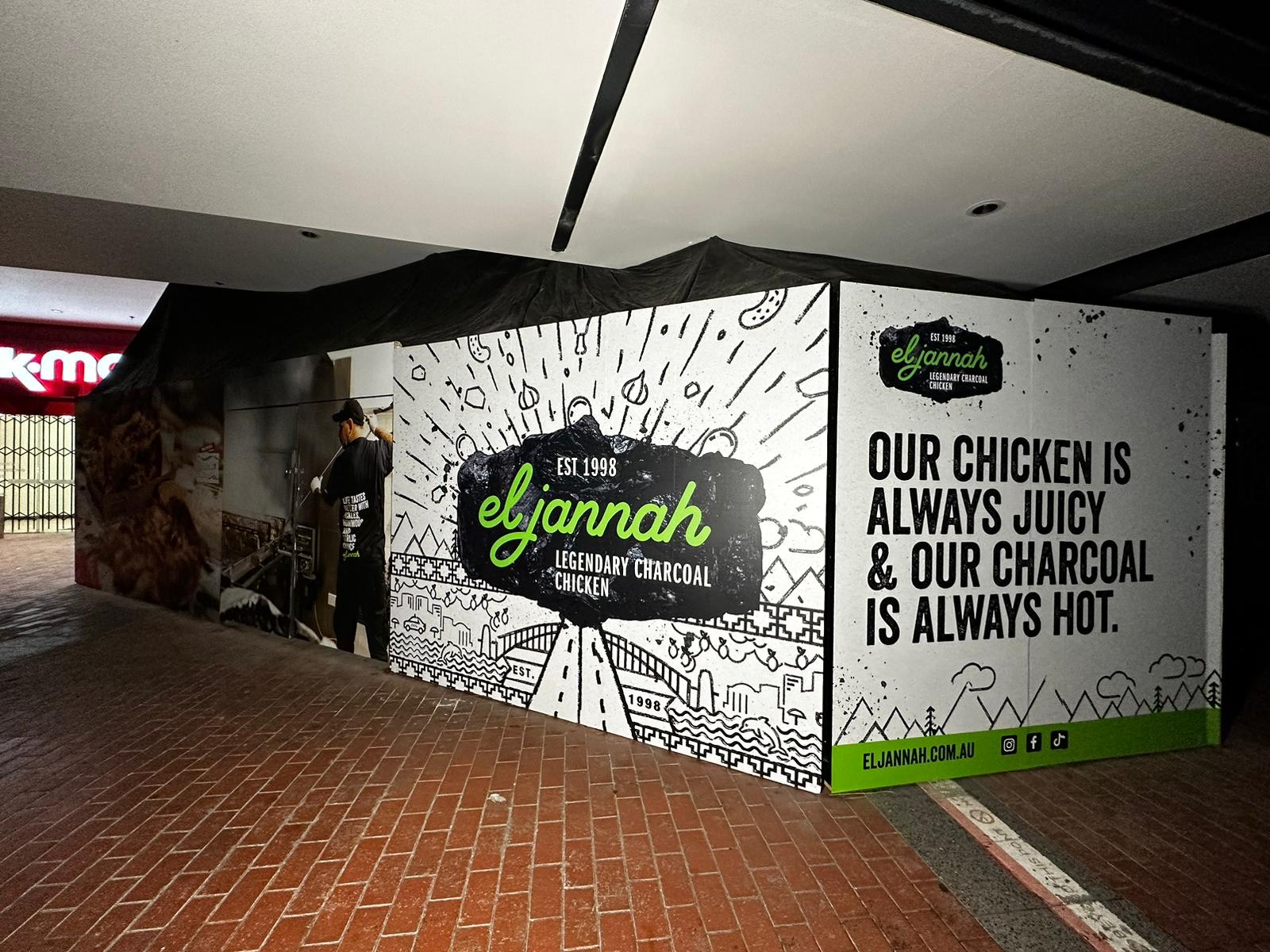 Signology Hoarding & Decals